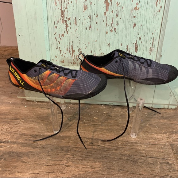 Merrell Black and Orange hiking running shoes - Picture 2 of 6